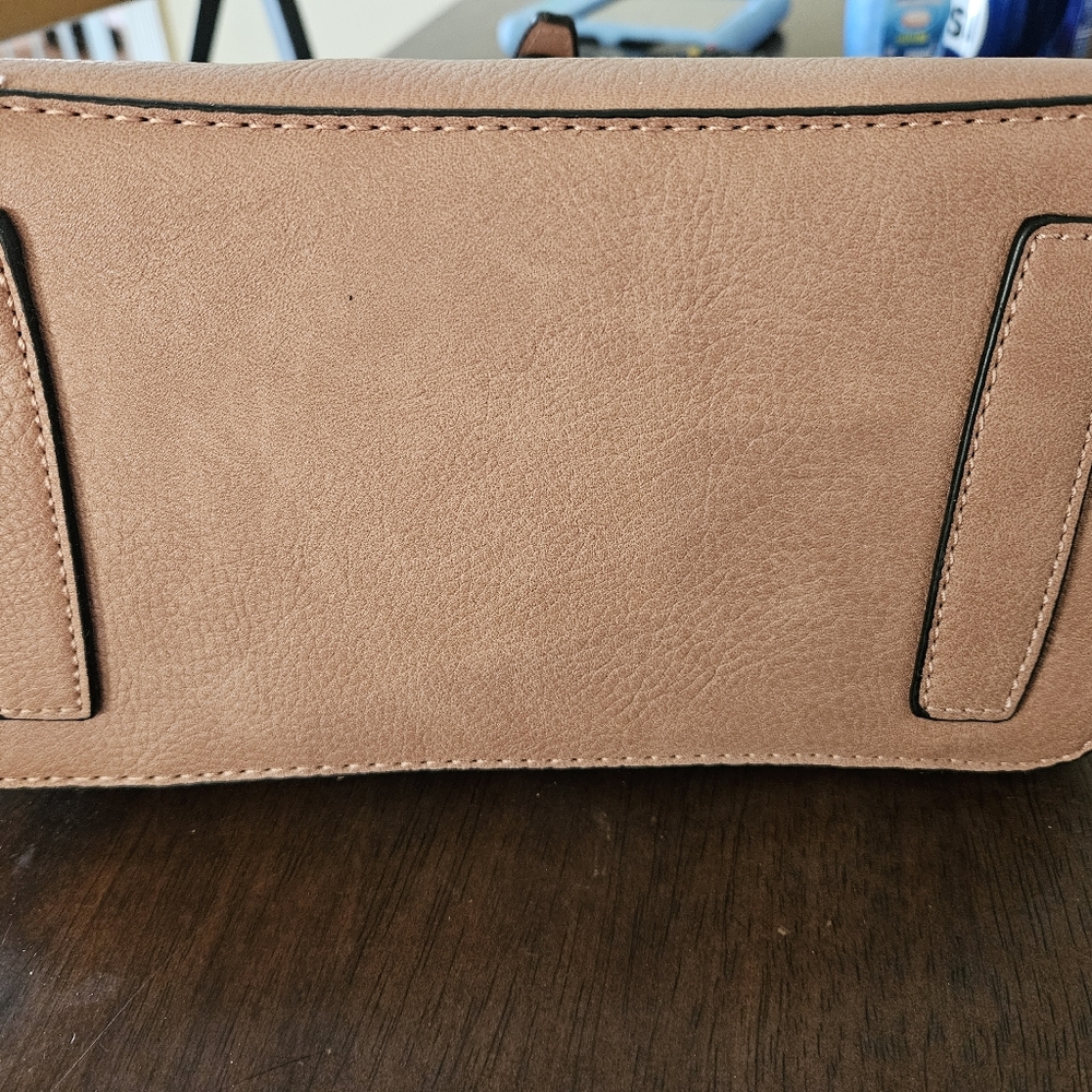 Purse - Picture 3 of 5